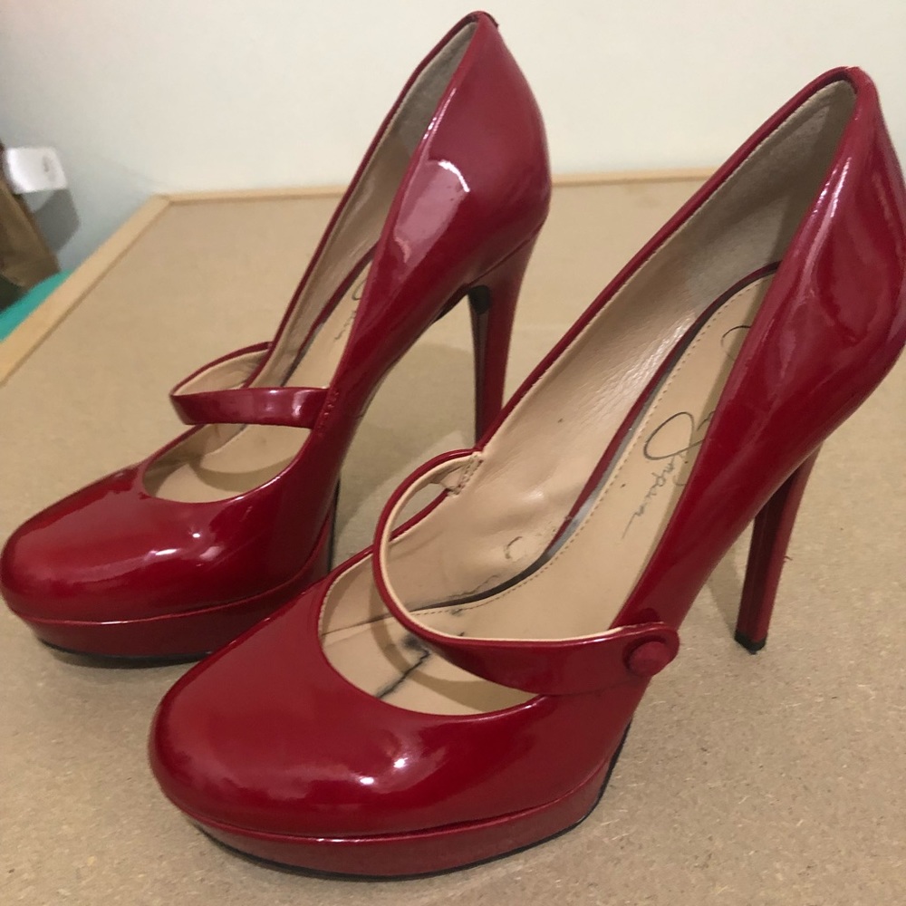 Jessica Simpson 8.5  $35